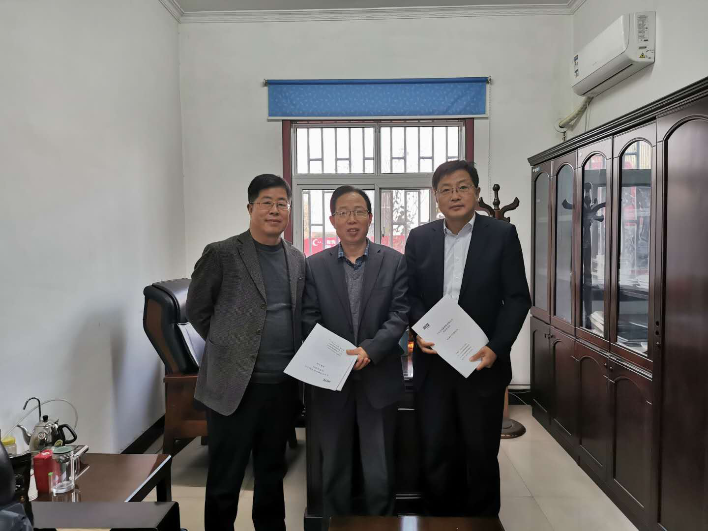 U9ERP签约宝宜集团，助力宝宜实现智能造作